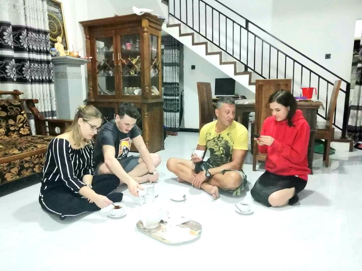 Sura Homestay 康提 外观 照片